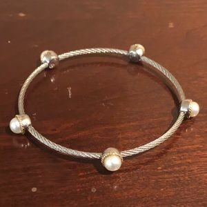 Beautiful pearl bracelet authentic Charriol